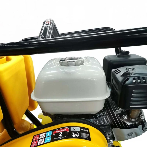 Виброплита бензиновая прямоходная NORSU RF-80TH (колесный комплект, бак для воды)